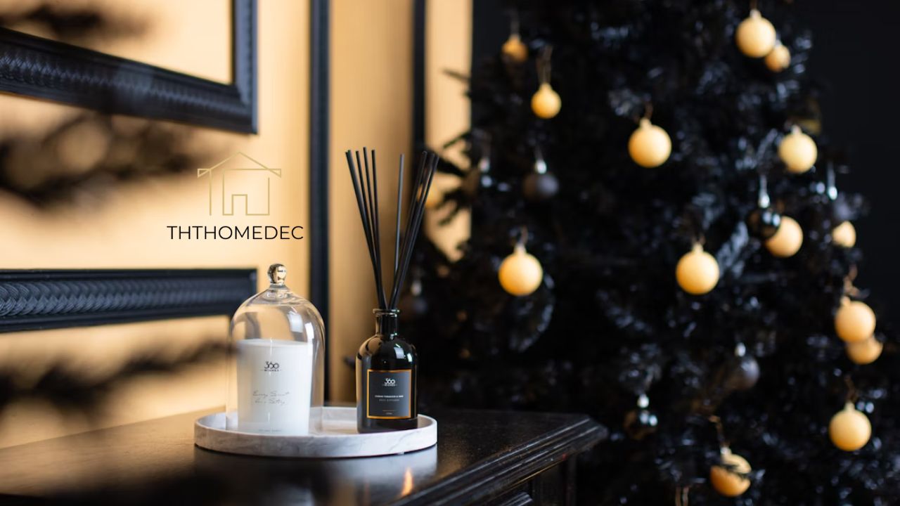Elegant Black and gold Christmas Tree A Timeless Holiday Trend